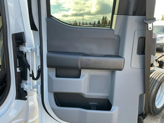 New 2026 Oxford White Ford XL image 19