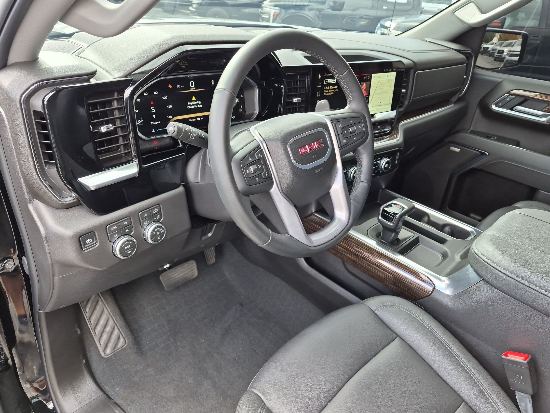 Used 2026 Onyx Black GMC Elevation image 15