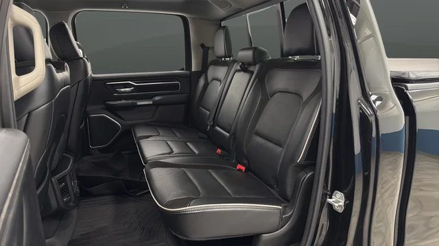 Used 2022 Diamond Black Crystal Pearlcoat Ram Laramie image 21