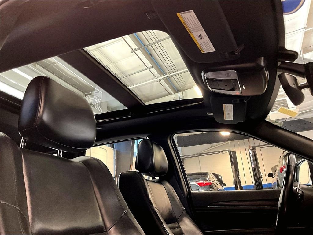 Used 2020 White Jeep Limited X image 23