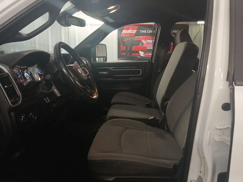 Used 2024 White Ram Big Horn image 38