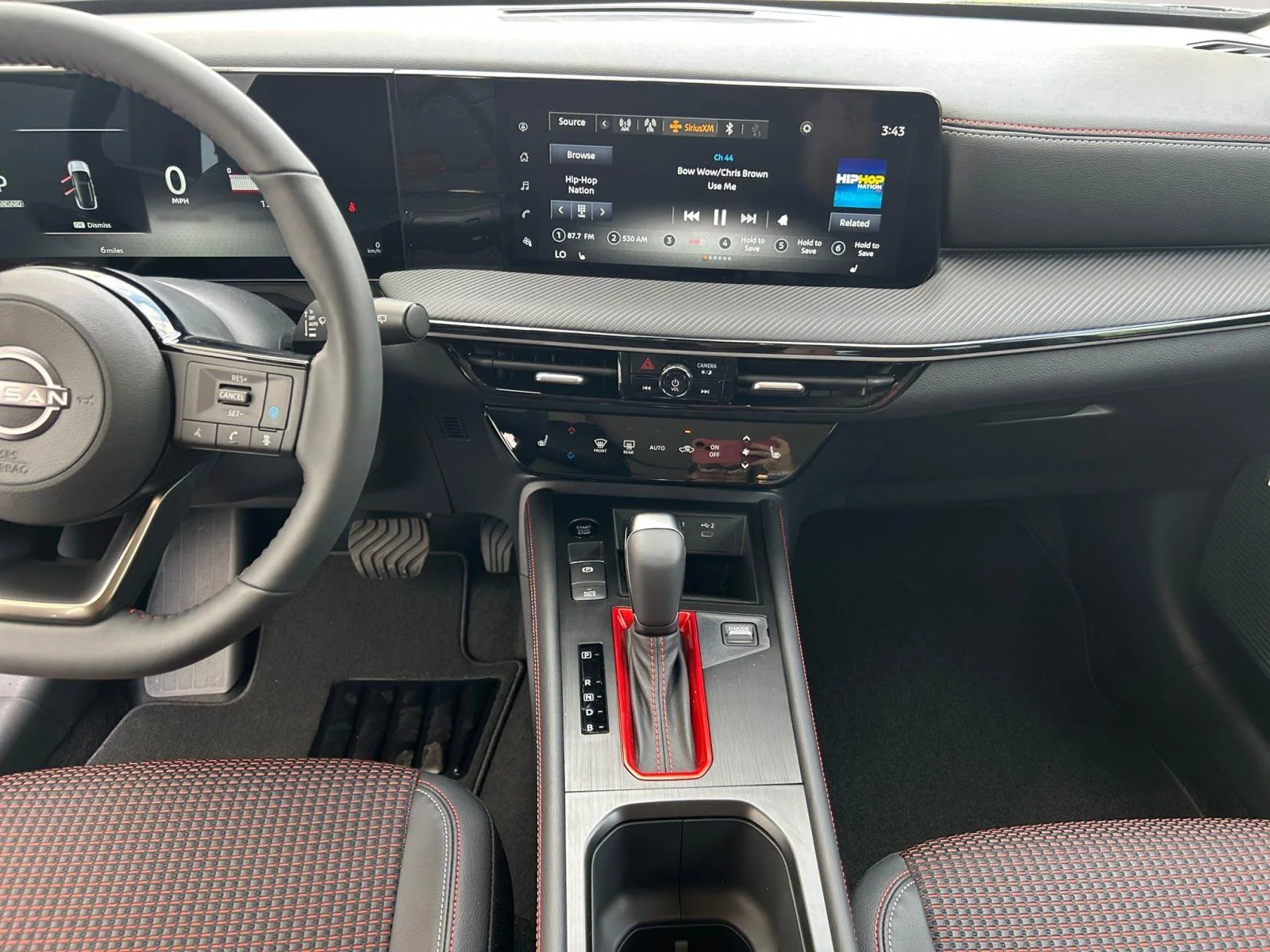 2025 Nissan Kicks SR AWD - Photo 13