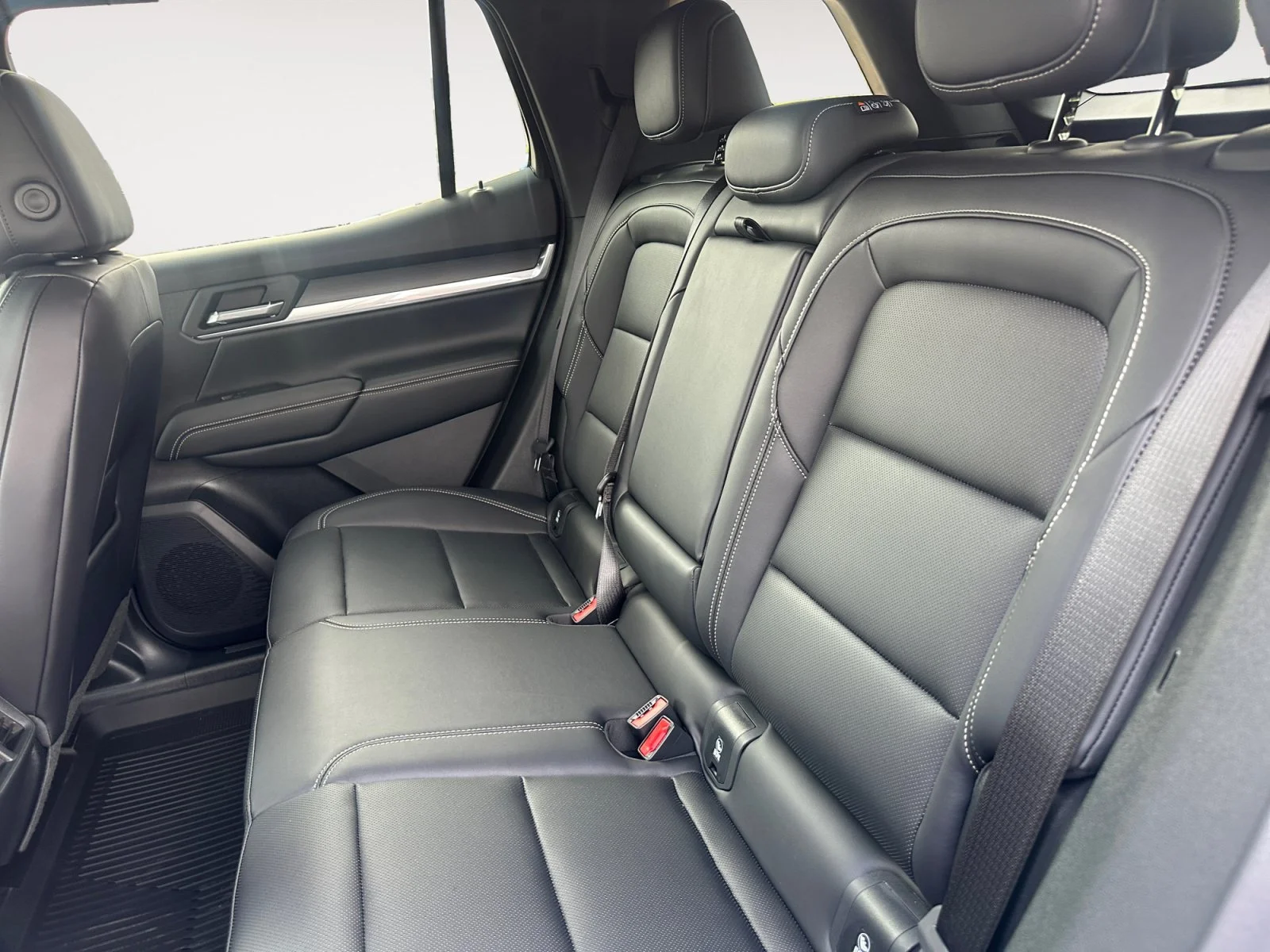 New 2026 Rapids Metallic GMC FWD Elevation image 24