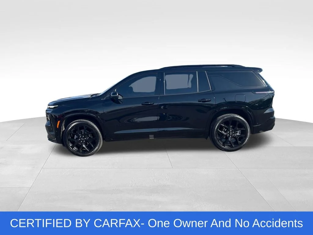 Used 2025 Chevrolet Traverse RS with VIN 1GNEVLRS5SJ208098 for sale in Northfield, Minnesota