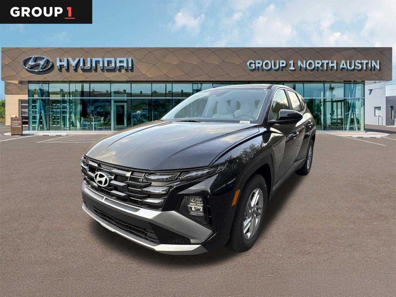 Phantom Black 2026 Hyundai Tucson SE FWD SUV / Crossover Front-Wheel Drive