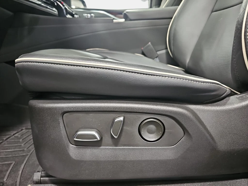 Used 2023 Black Cadillac Premium Luxury image 31