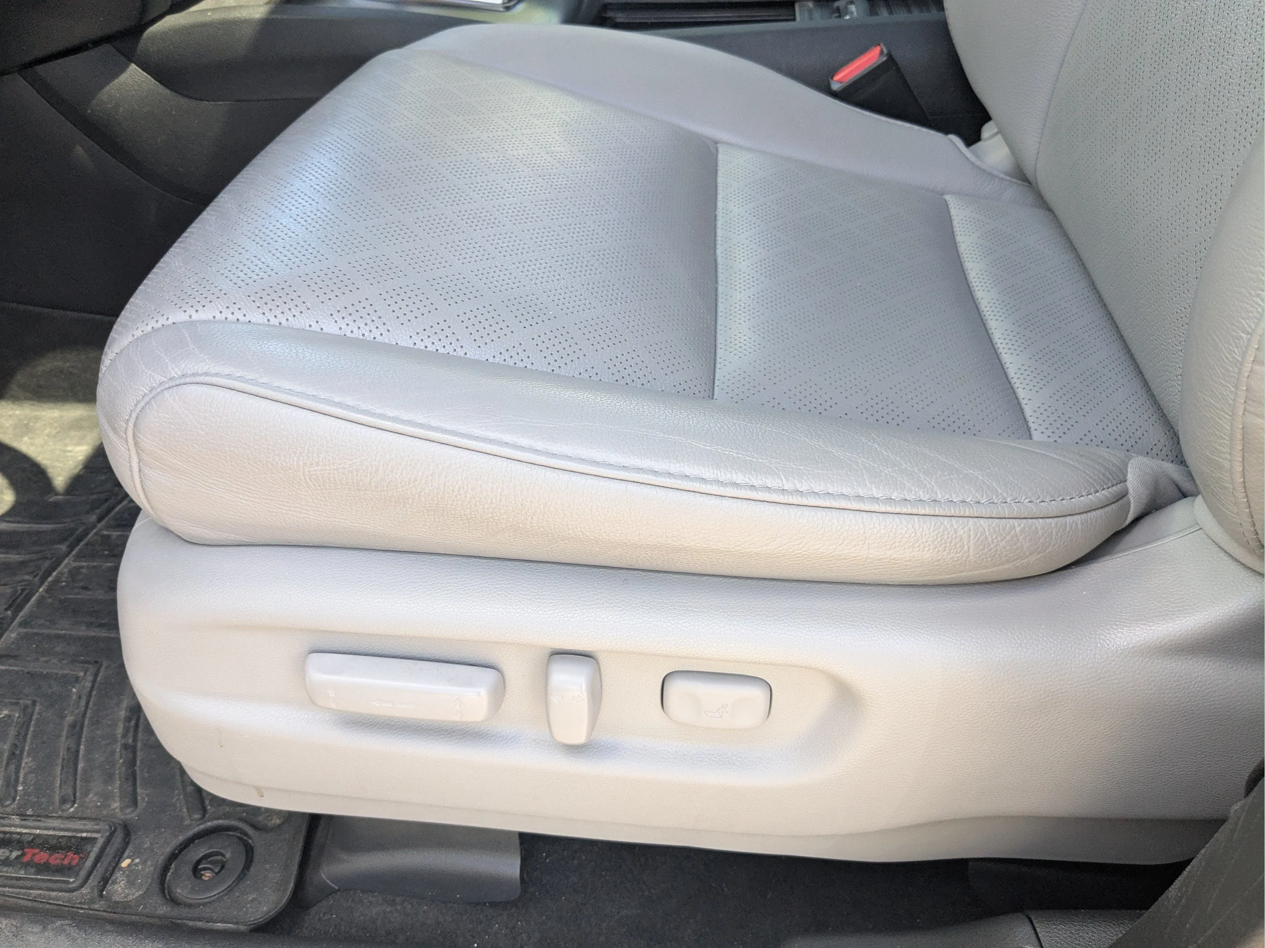 Used 2021 Obsidian Blue Honda EX-L image 16