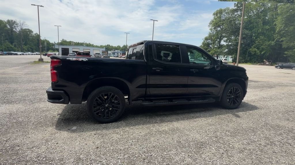 Used 2022 Black Chevrolet RST image 8
