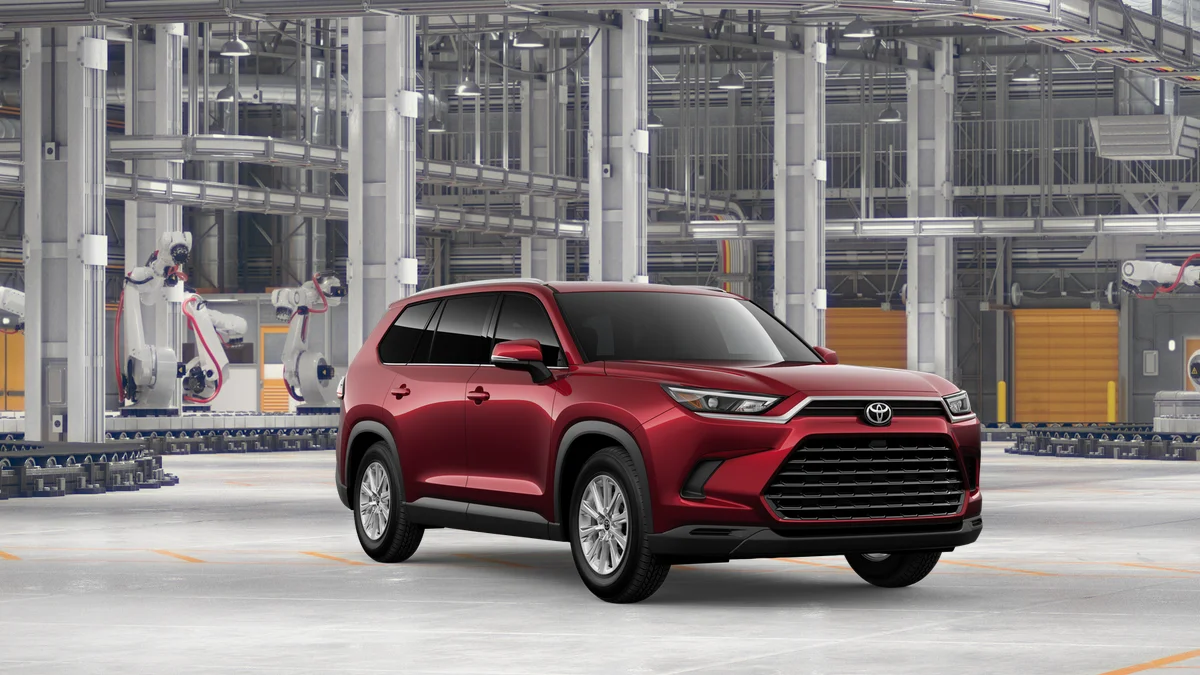 New 2026 Ruby Flare Pearl Toyota XLE image 27