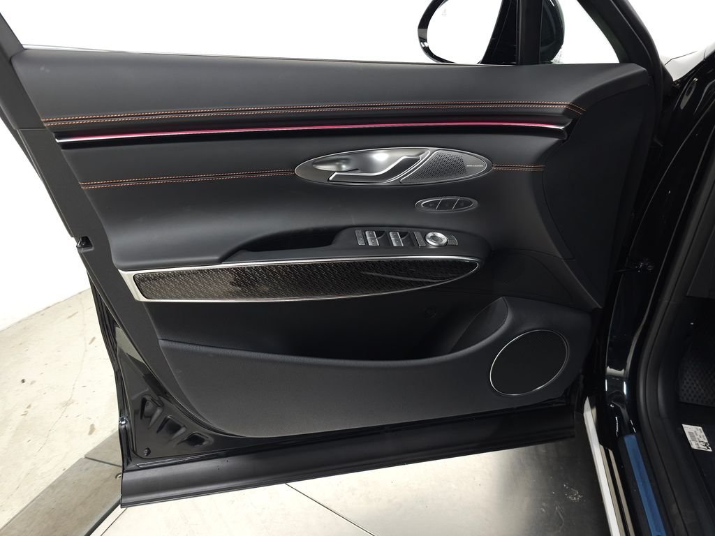 New 2026 White Genesis 3.5T SPORT PRESTIGE image 10