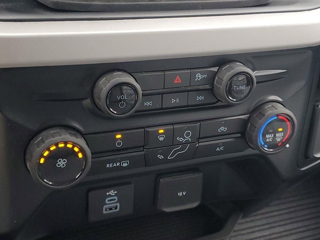 New 2026 Oxford White Ford F-450® XL image 22