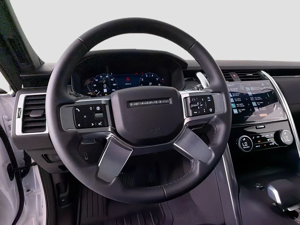 New 2026 Fuji White Land Rover S image 11