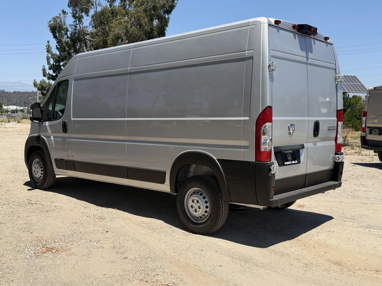 New 2026 Bright Silver Metallic Clear-Coat Exterior Paint RAM Tradesman image 4