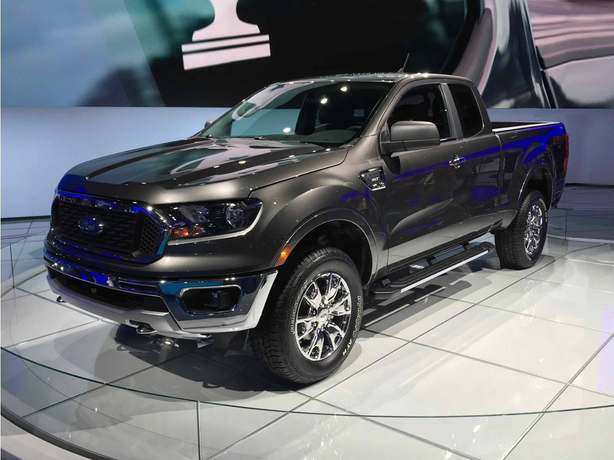 Used 2021 Blue Ford XLT image 1