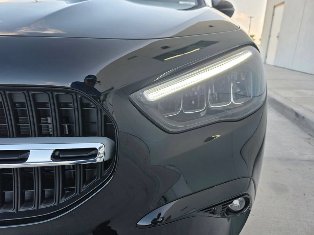 New 2026 Night Black Mercedes-Benz GLA 250 image 36
