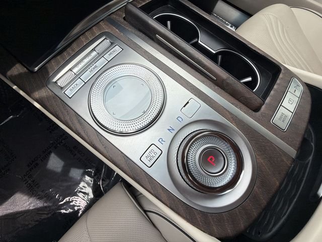 Used 2021 White Genesis 3.5T image 19