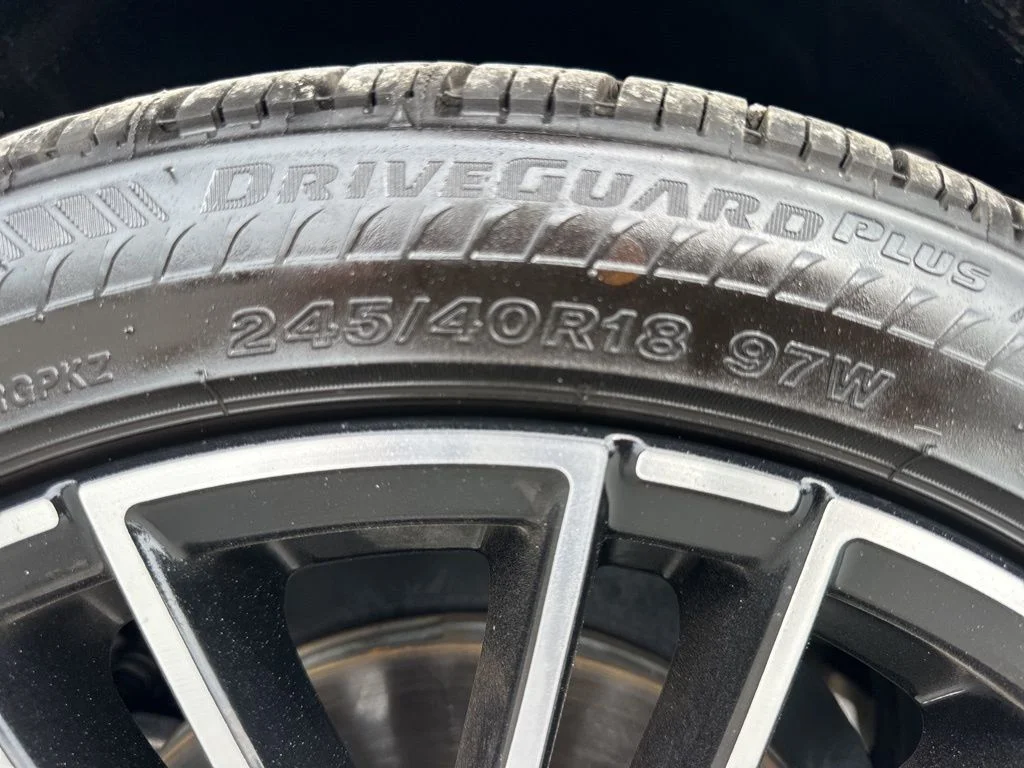 Used 2022 Gray Mercedes-Benz C 300 image 30