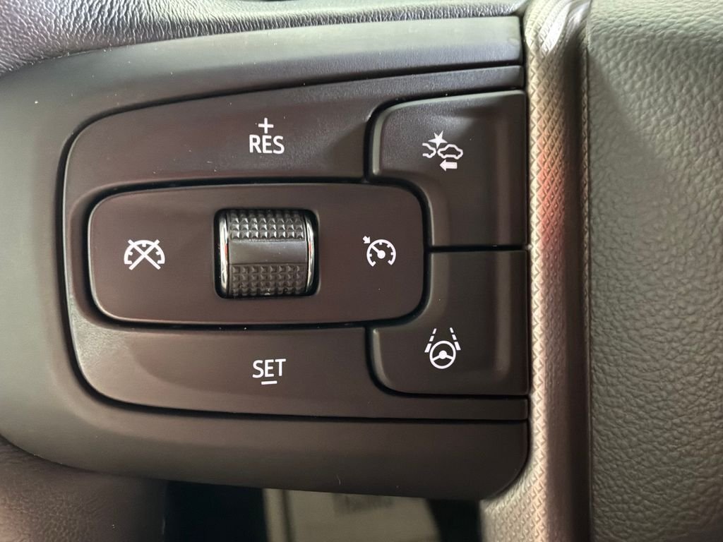 Used 2024 White GMC Denali image 24