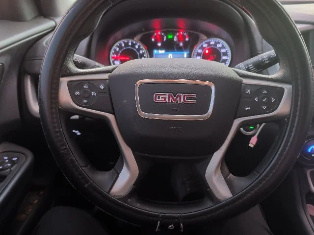 Used 2022 Black GMC SLE image 16