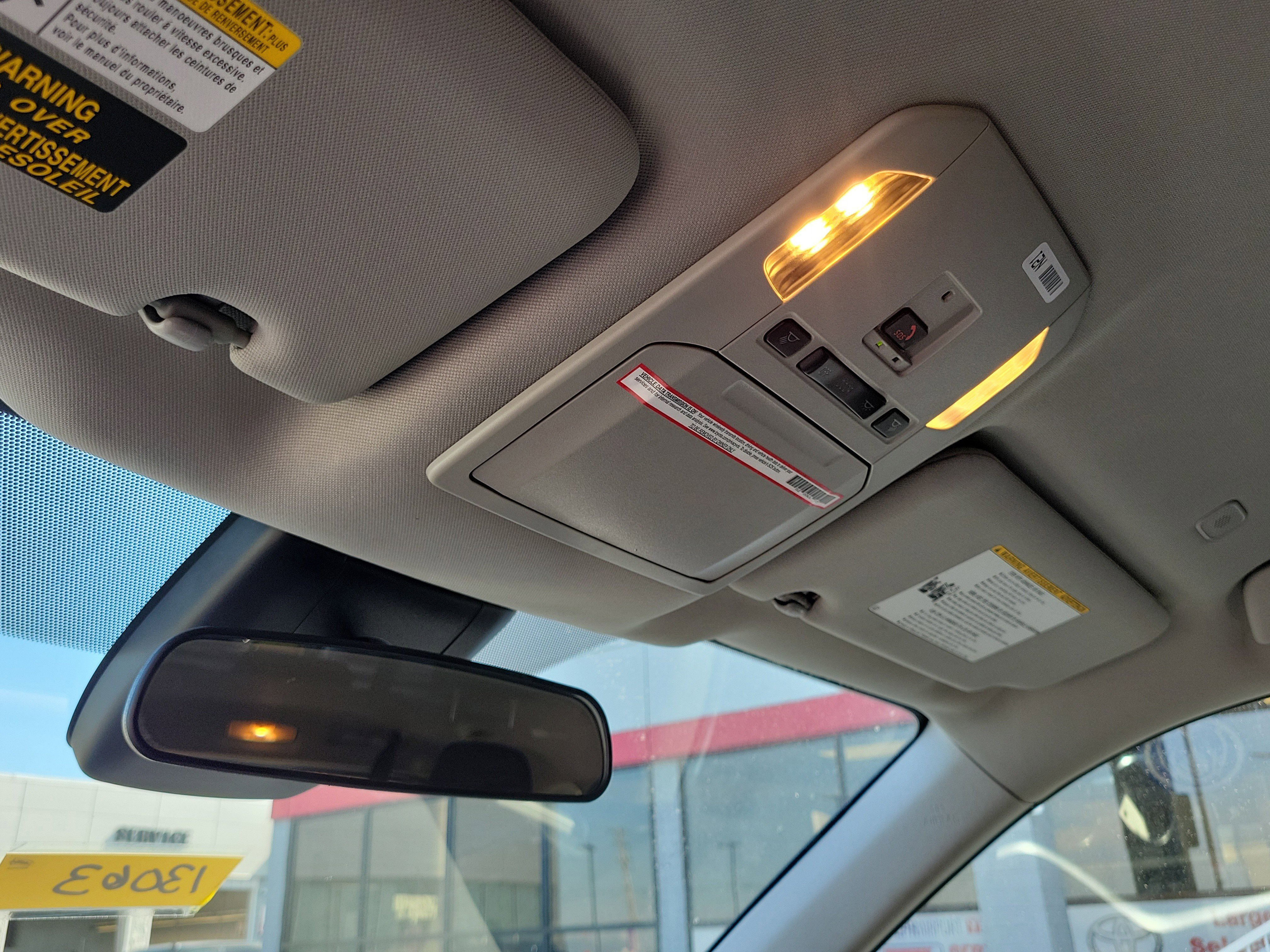 2024 Toyota Highlander LE - Photo 30