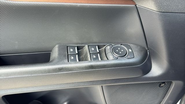 New 2026 Space White Metallic Ford Outer Banks® image 21