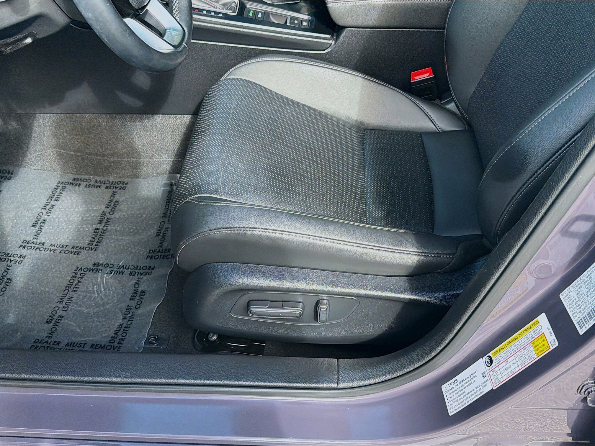 2024 Honda Civic Hatchback EX-L - Photo 18