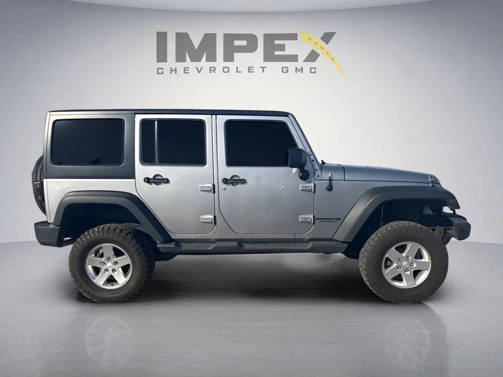 Used 2017 Silver Jeep Unlimited Sport image 6