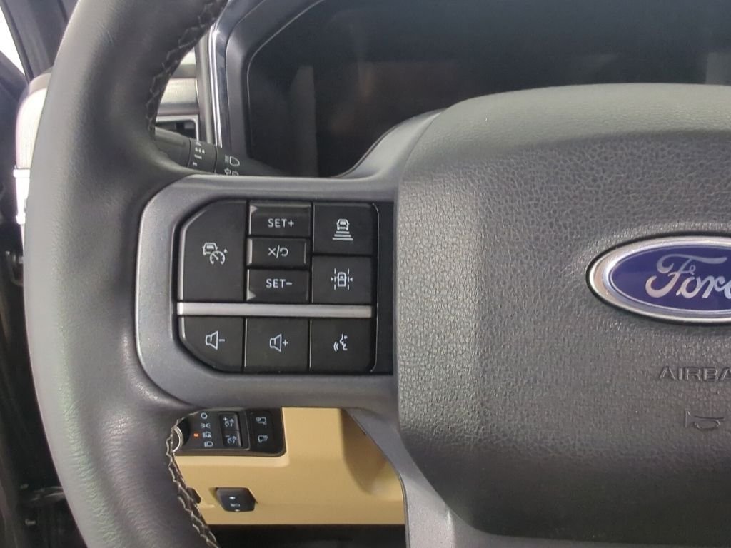 Certified Used 2025 Carbonized Gray Metallic Ford Lariat image 23