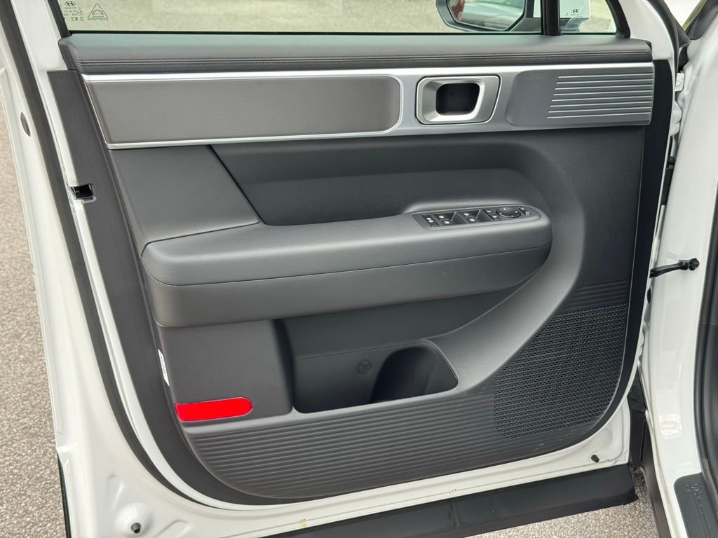 Certified Used 2026 White Hyundai SE image 22