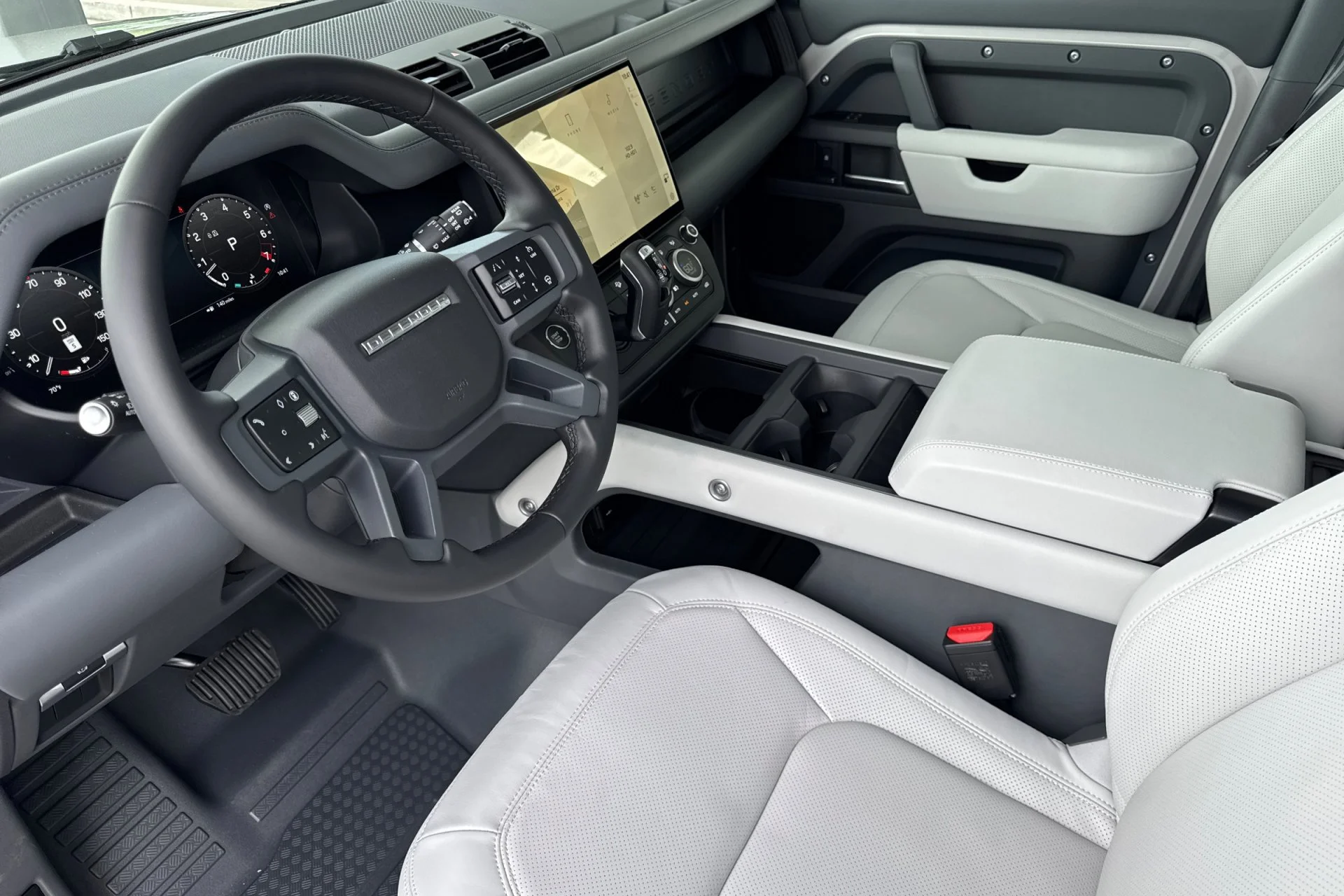 New 2026 Borasco Grey Land Rover X-Dynamic SE image 13