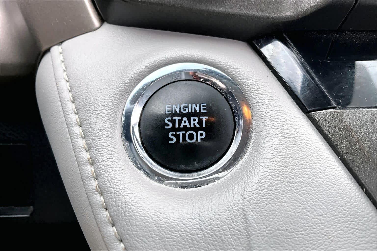 Used 2014 Magnetic Gray Metallic Toyota Limited image 35