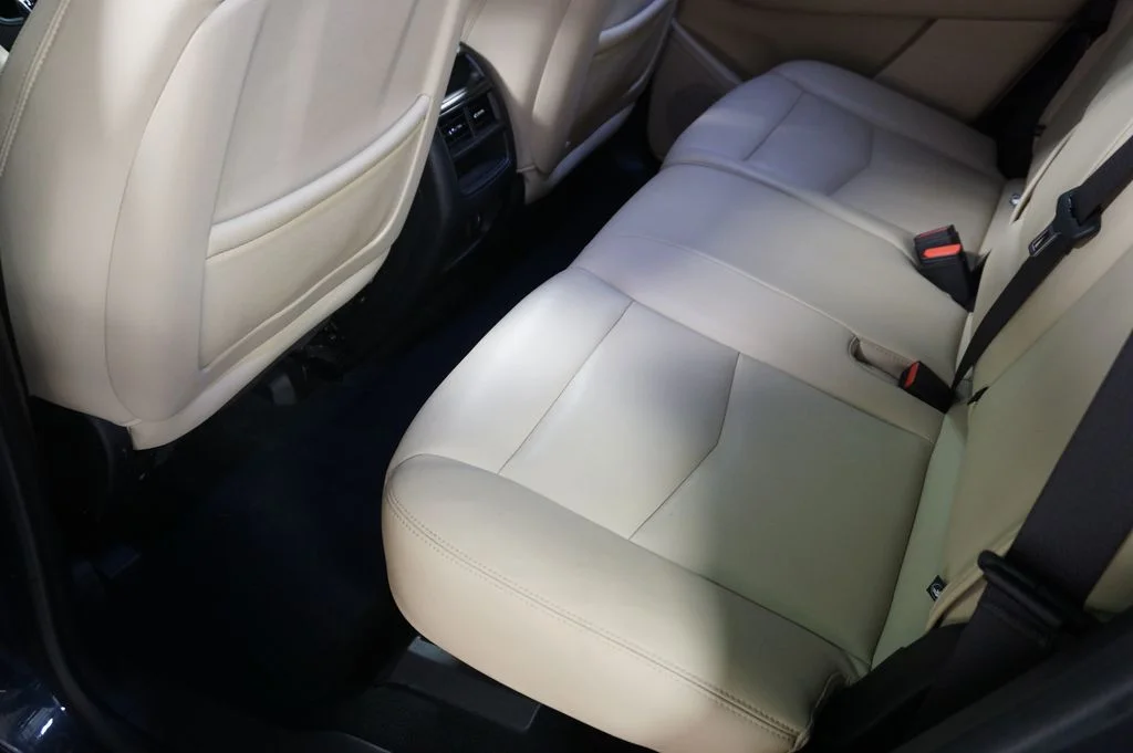 Used 2019 Harbor Blue Metallic Cadillac Base image 33