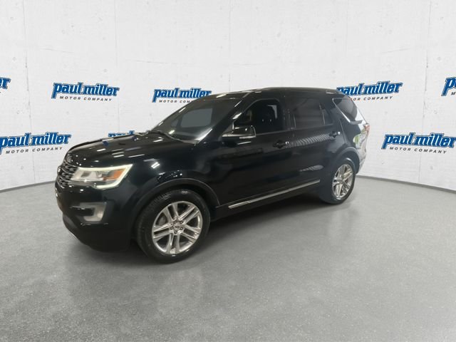 Used 2017 Black Ford XLT image 6