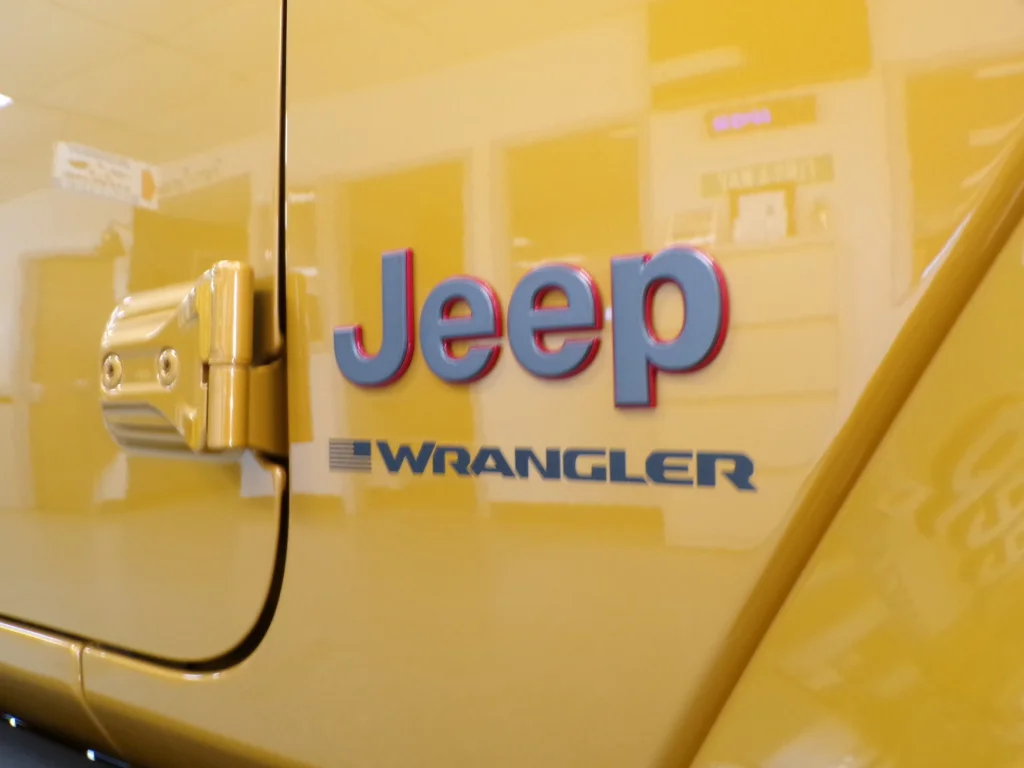 New 2026 Goldilocks Exterior Paint Jeep Rubicon X image 11