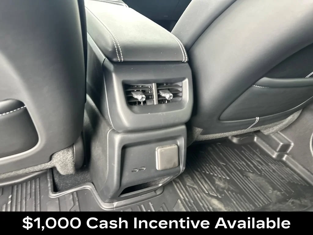 2026 Cadillac OPTIQ Sport - Photo 33