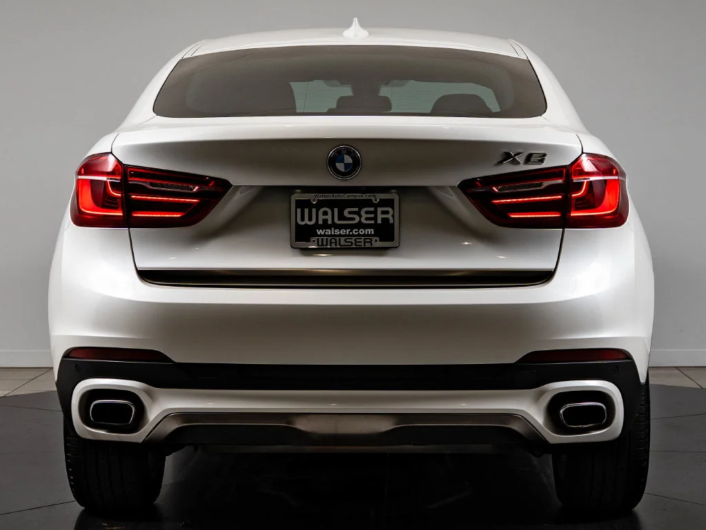 Used 2019 Mineral White Metallic BMW xDrive35i image 7