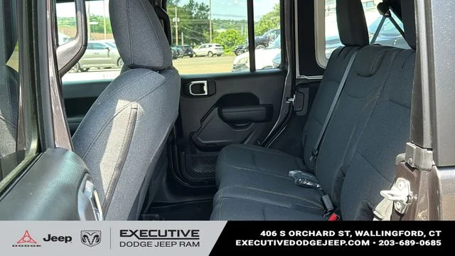 New 2026 Granite Crystal Metallic Clearcoat Jeep Sport S image 21