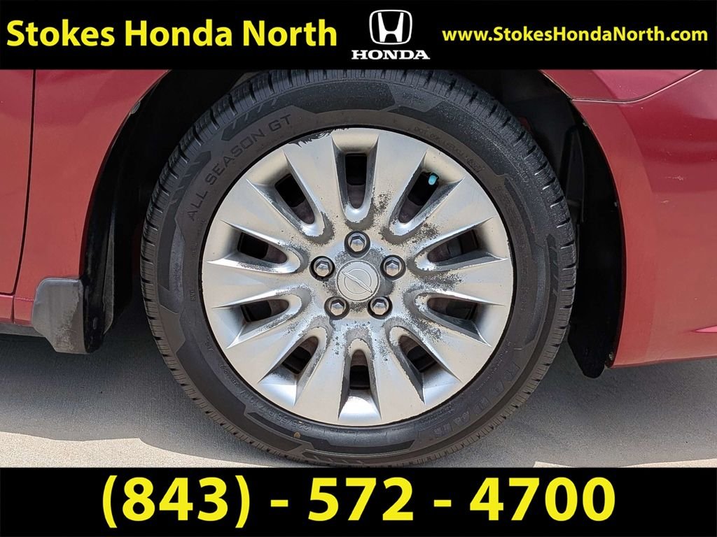 Used 2014 Red Chrysler LX image 14