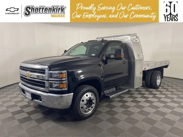 2024 Chevrolet Silverado 4500 Medium Duty Chassis Cab 1LT