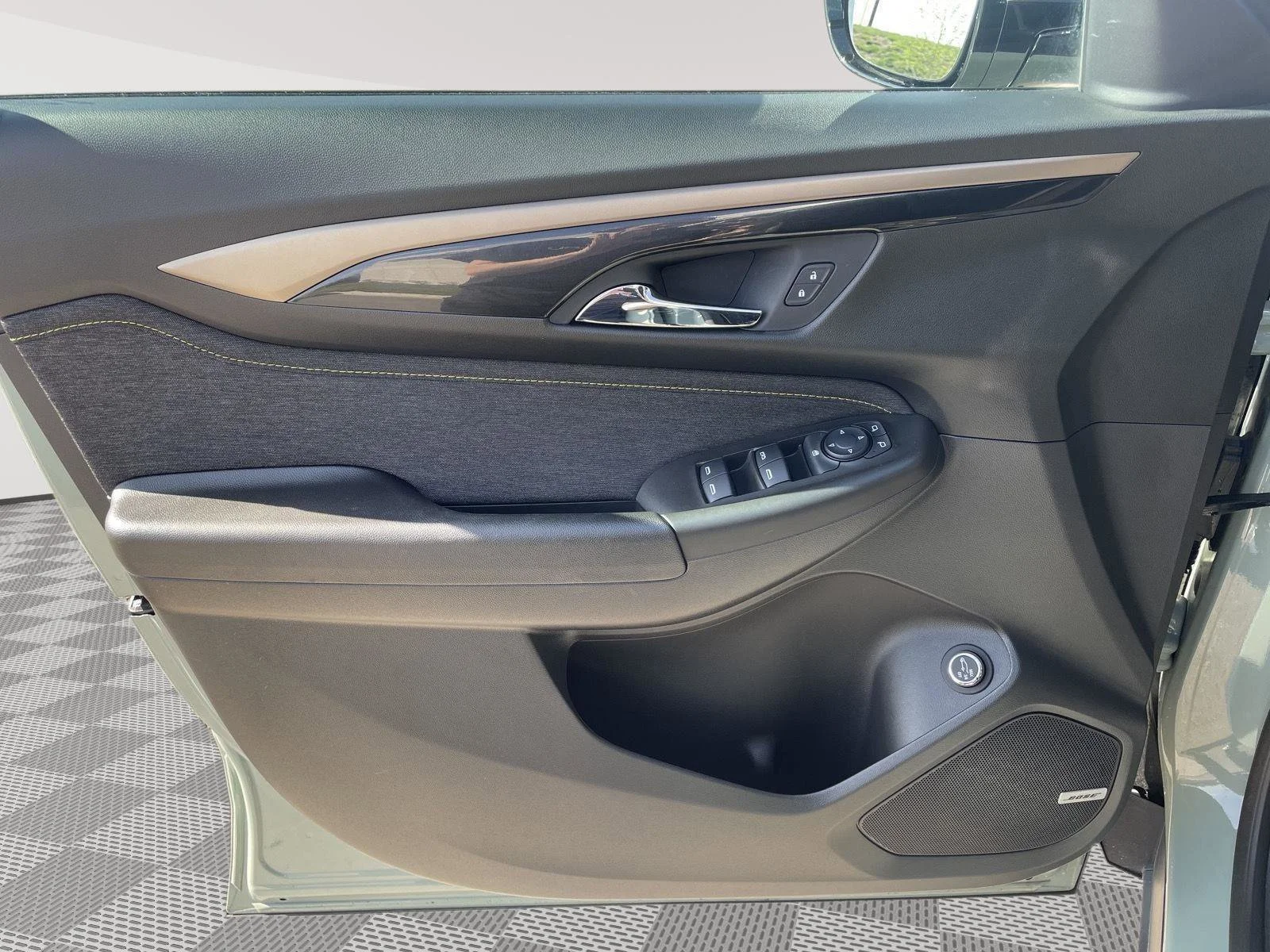 Used 2025 Cacti Green Chevrolet ACTIV image 20
