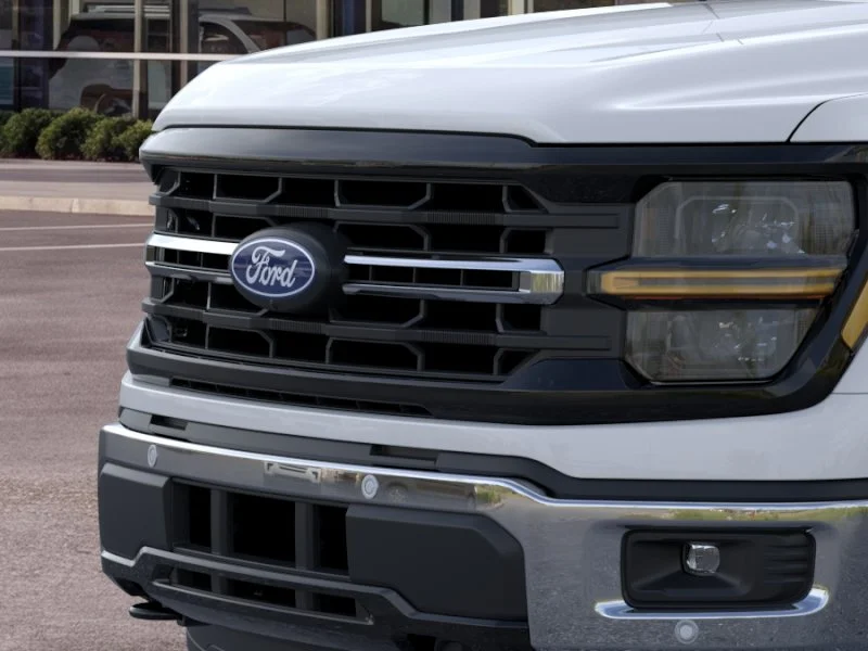 New 2026 Oxford White Ford XLT image 35