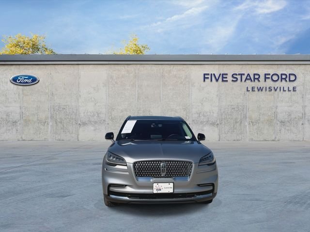 Used 2024 Silver Lincoln Premiere image 3