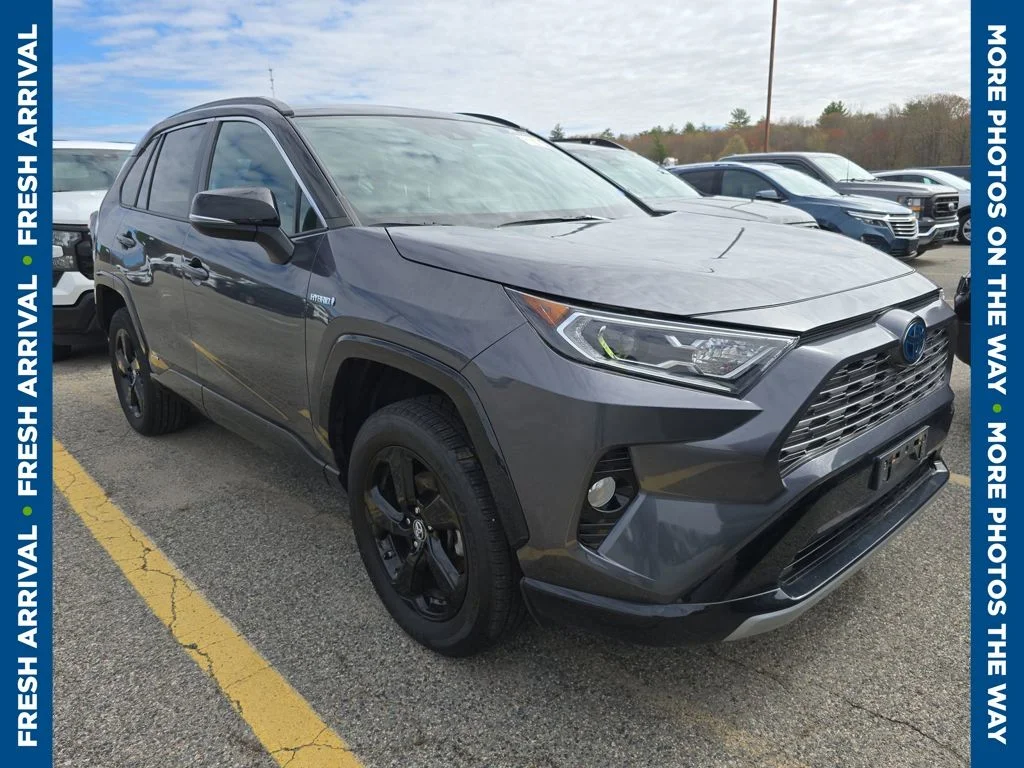 Used 2019 Gray Toyota XSE image 1