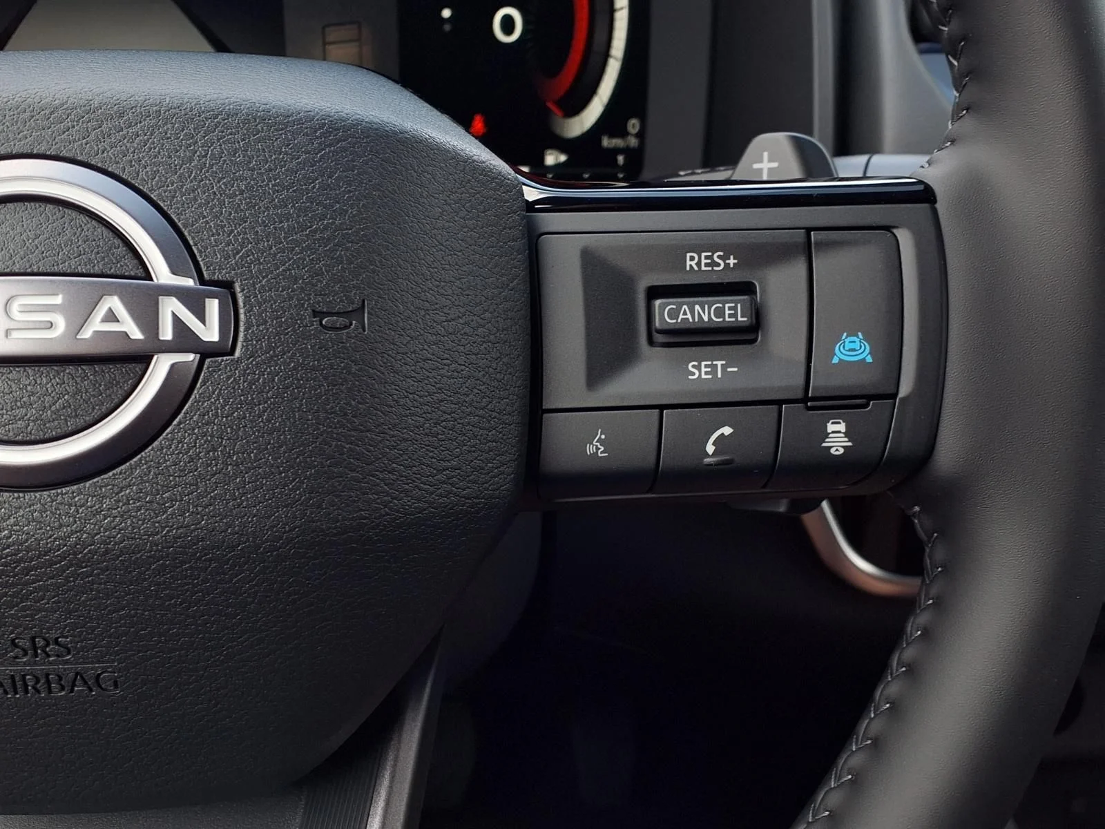 New 2026 White Nissan Platinum image 21