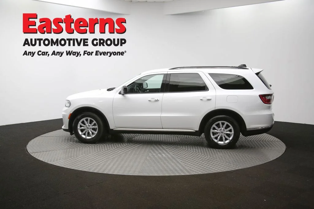 Used 2023 White Dodge SXT image 57