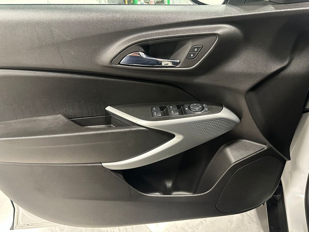 Used 2024 White Chevrolet LS image 18