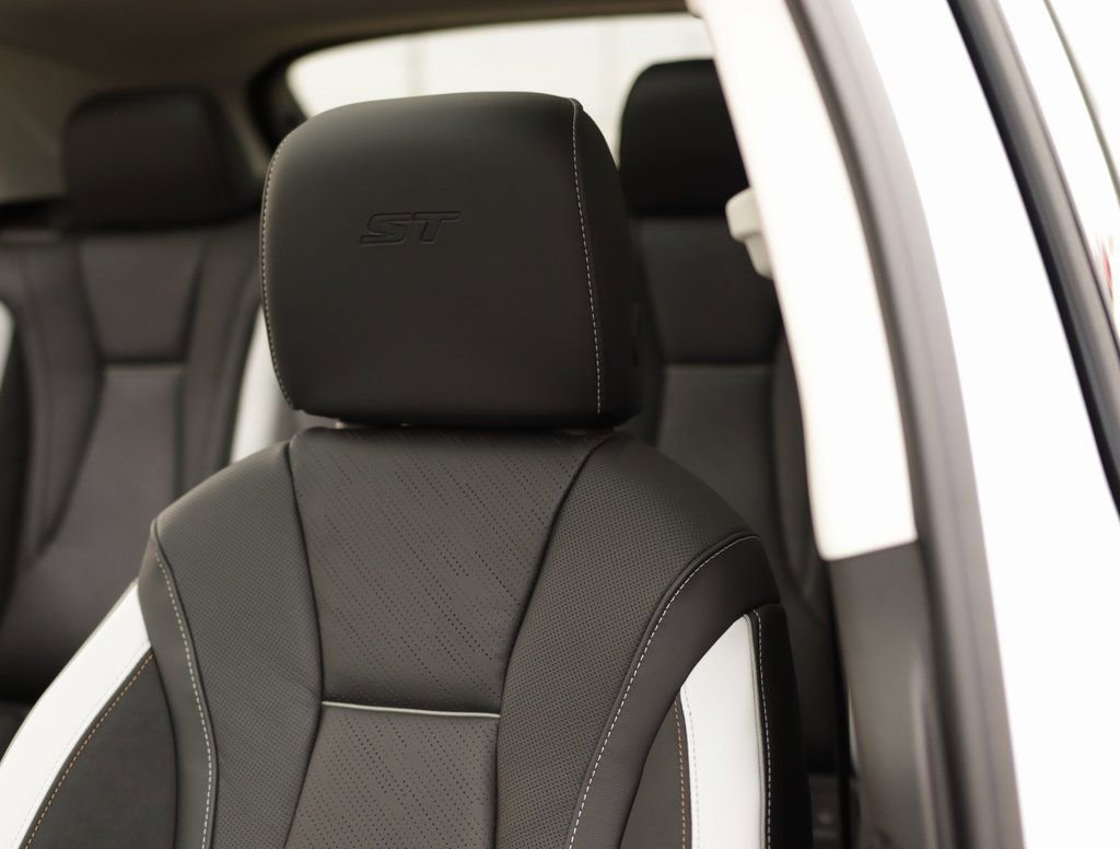 2026 Buick Envision Sport Touring - Photo 29