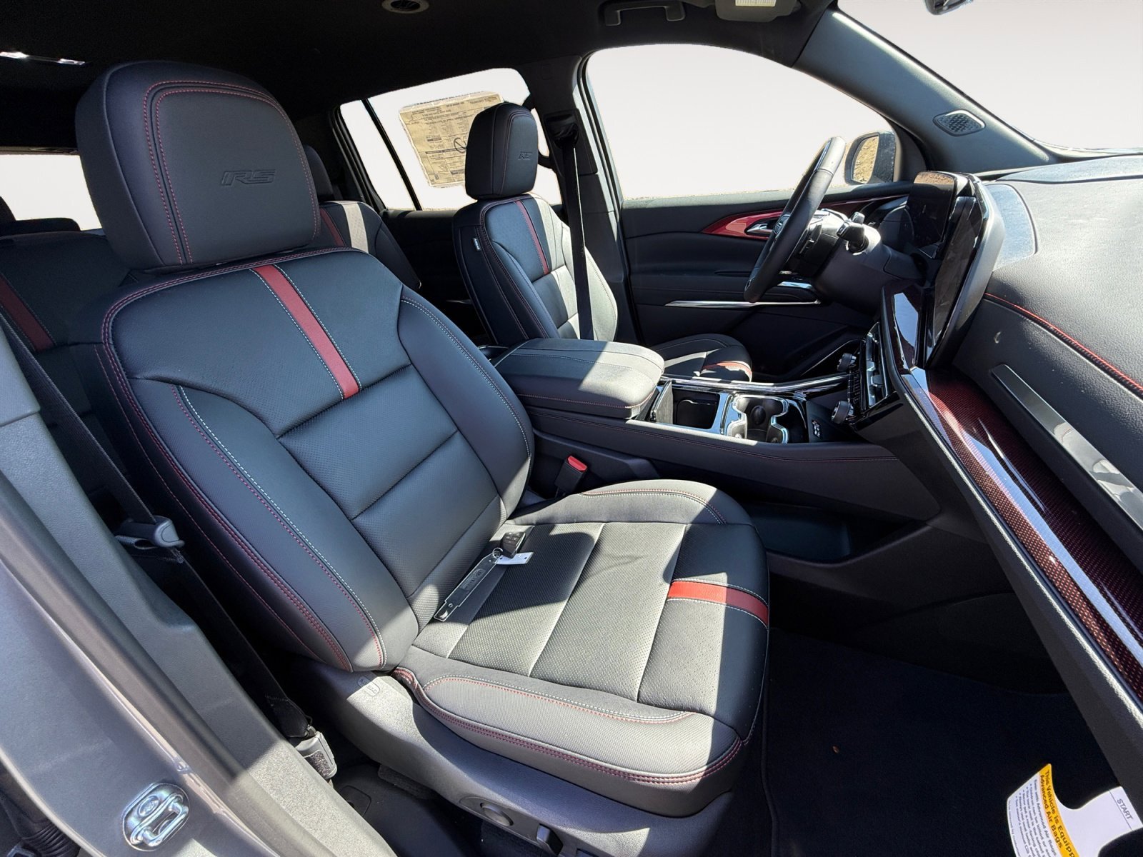 2025 Chevrolet Traverse RS - Photo 19