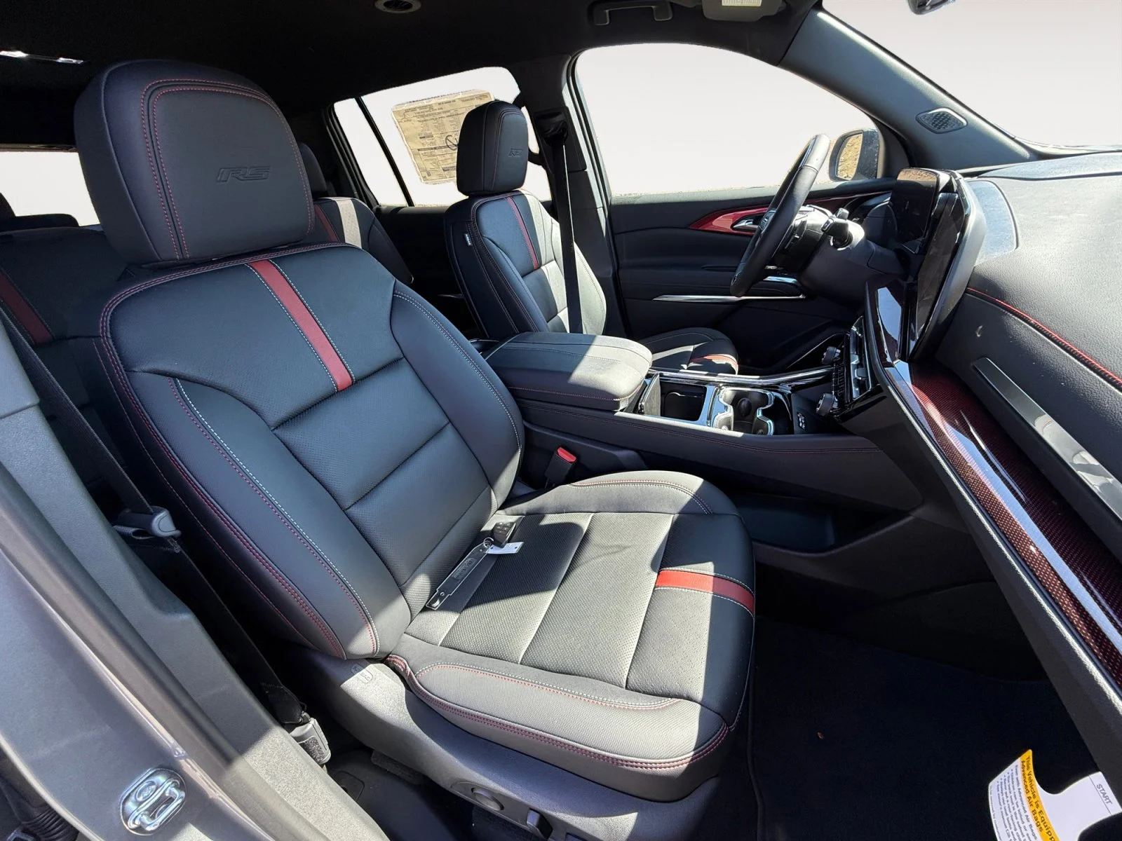 2025 Chevrolet Traverse RS - Photo 19