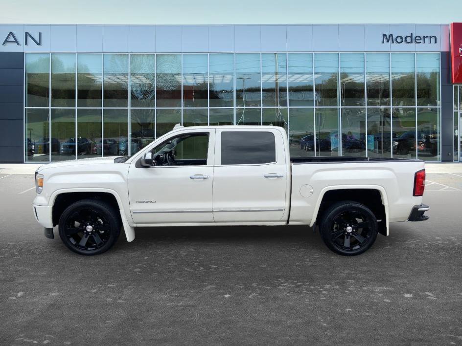 Used 2015 White Diamond Tricoat GMC Denali image 7